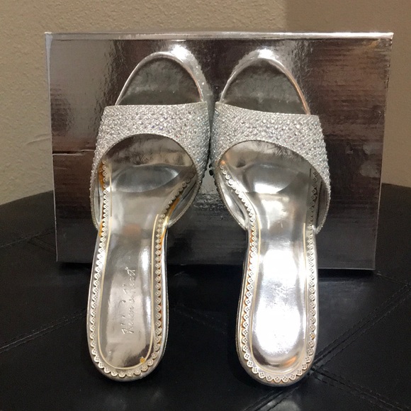 Helen’s Heart - Picture 4 of 8